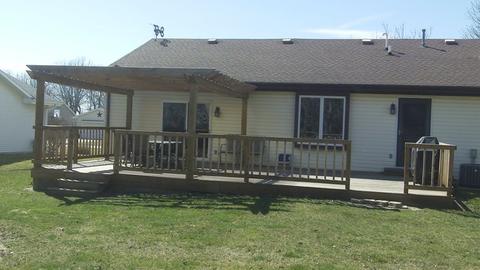 1111 N Briar Ave, Kankakee, IL 60901 photo 2