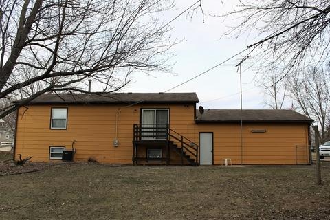 705 Keith Dr, Morrison, IL 61270 photo 2