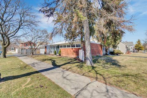 770 S Spring Rd, Elmhurst, IL 60126 photo 3