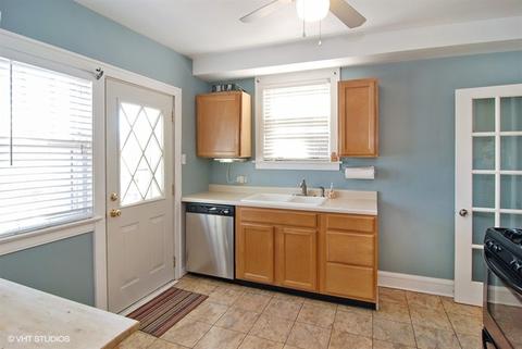 3647 Maple Ave, Berwyn, IL 60402 photo 4