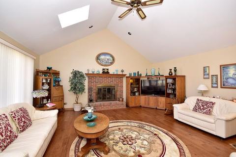 650 E Holly Ct, Addison, IL 60101 photo 21