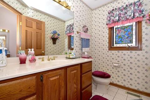 650 E Holly Ct, Addison, IL 60101 photo 29