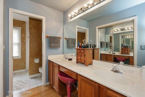 2955 Avalon Dr, Elgin, IL 60124 photo 8