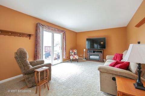 2955 Avalon Dr, Elgin, IL 60124 photo 6