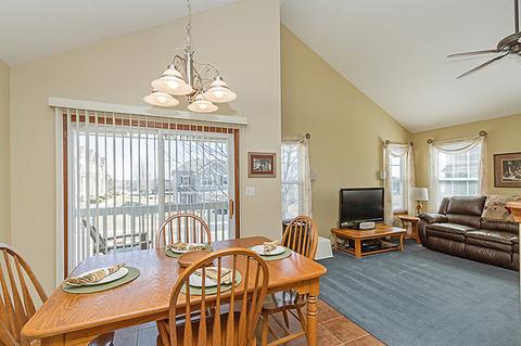 930 Emerald Dr, Pingree Grove, IL 60140 photo 13