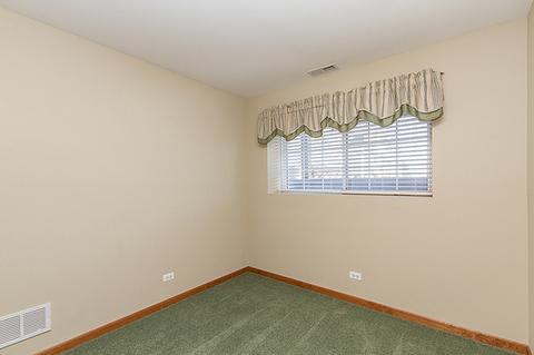 930 Emerald Dr, Pingree Grove, IL 60140 photo 23