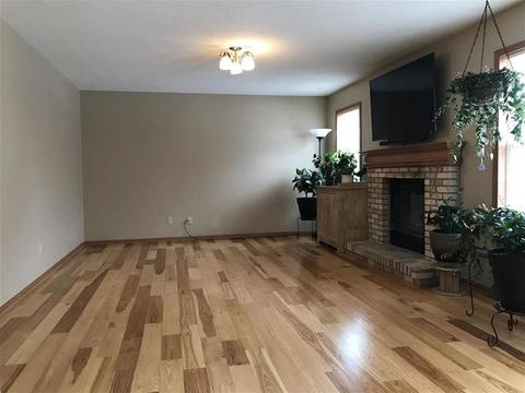 9355 Riverview Trl, Roscoe, IL 61073 photo 8