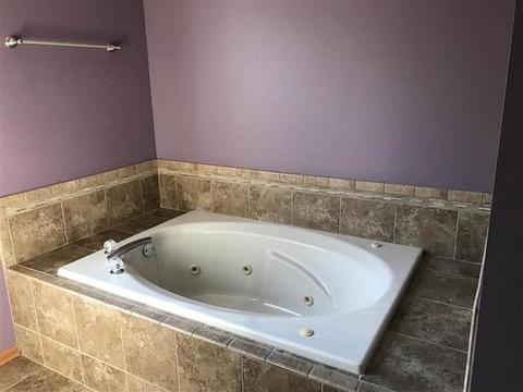 9355 Riverview Trl, Roscoe, IL 61073 photo 12