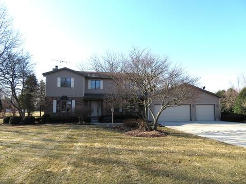 2103 E 39th St, Sterling, IL 61081 photo 1