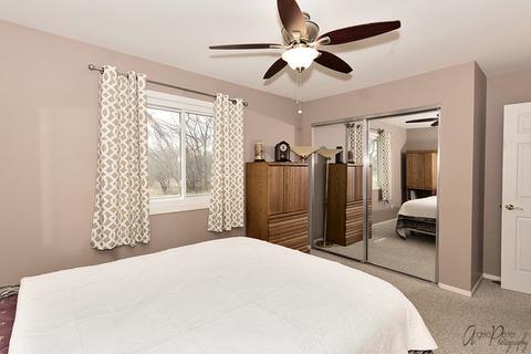 408 Waters Edge Dr #B, Mchenry, IL 60050 photo 16