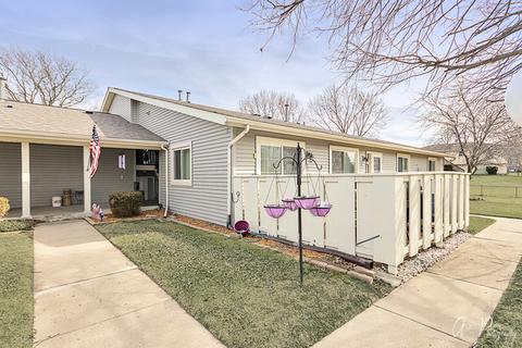 408 Waters Edge Dr #B, Mchenry, IL 60050 photo 2