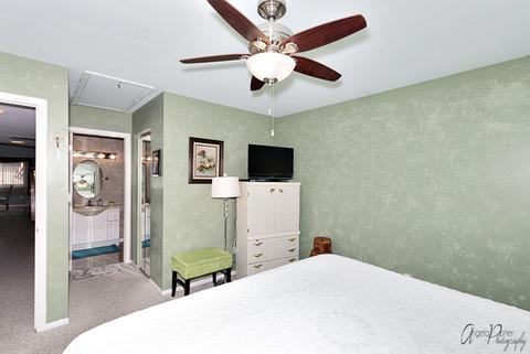 408 Waters Edge Dr #B, Mchenry, IL 60050 photo 18