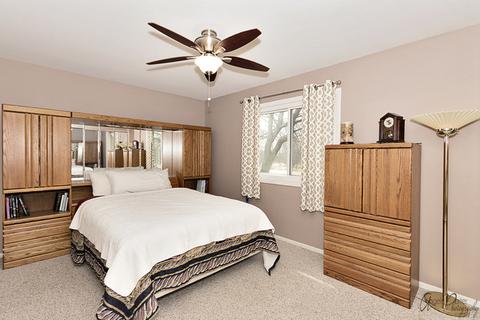 408 Waters Edge Dr #B, Mchenry, IL 60050 photo 15