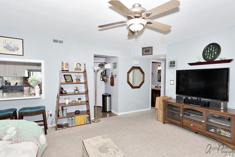 408 Waters Edge Dr #B, Mchenry, IL 60050 photo 12