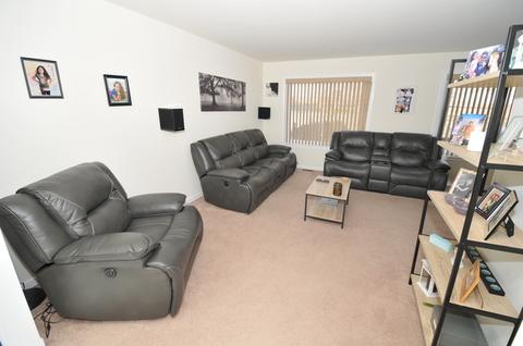 1022 Bentley Ln, Bartlett, IL 60103 photo 4