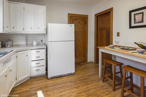 120 W Harrison Ave, Wheaton, IL 60187 photo 6