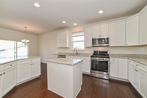 3996 Crimson Ct, Elgin, IL 60124 photo 3