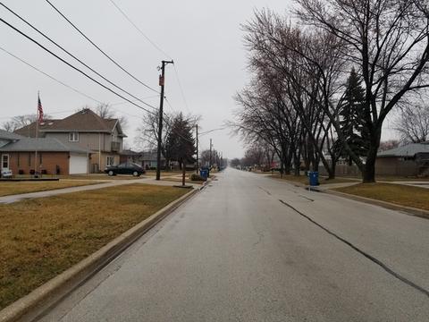 7606 S Octavia Ave, Bridgeview, IL 60455 photo 2