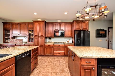1920 Stone Dr, Mchenry, IL 60051 photo 9