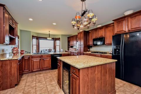 1920 Stone Dr, Mchenry, IL 60051 photo 10