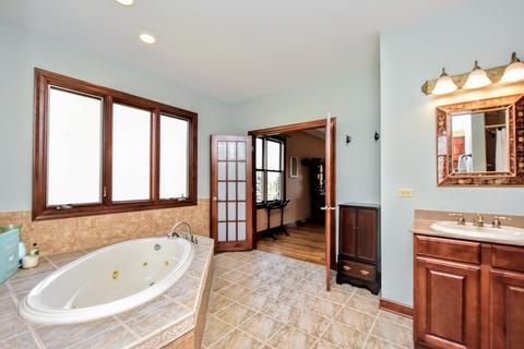 1920 Stone Dr, Mchenry, IL 60051 photo 12