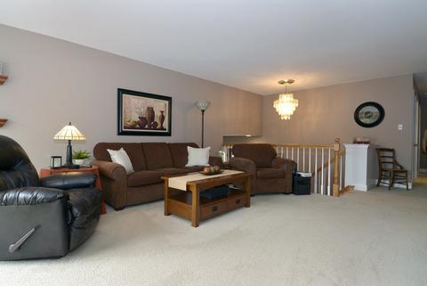 3404 Plum Grove Dr, Rolling Meadows, IL 60008 photo 3