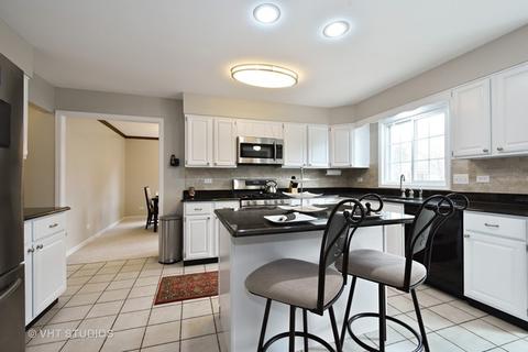 2101 Aspen Dr, Algonquin, IL 60102 photo 4