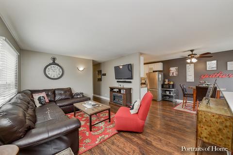 1668 Valley Forge Ct #A, Wheaton, IL 60189 photo 2