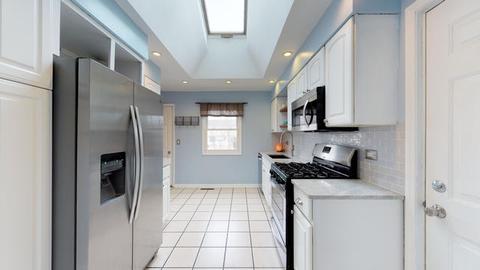133 N Hale Ave, Bartlett, IL 60103 photo 5