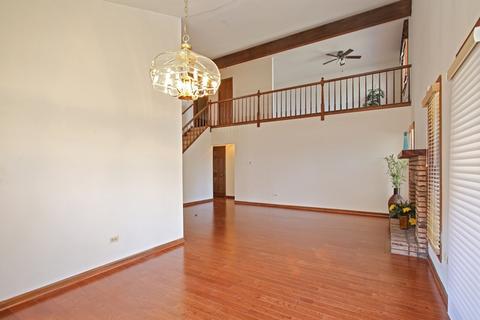 1635 Pebble Beach Dr, Hoffman Estates, IL 60169 photo 5