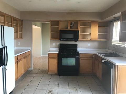 14053 S Lakeridge Dr, Plainfield, IL 60544 photo 6