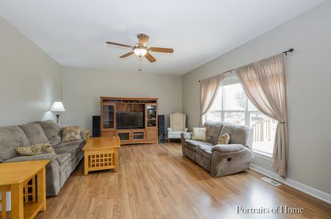239 Hearthstone Dr, Bartlett, IL 60103 photo 7