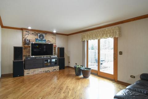 578 Longtree Dr, Wheeling, IL 60090 photo 6