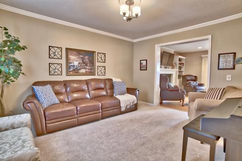 2430 Harbor Ct, Aurora, IL 60504 photo 7