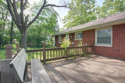 1109 Mimosa Dr, Champaign, IL 61821 photo 3