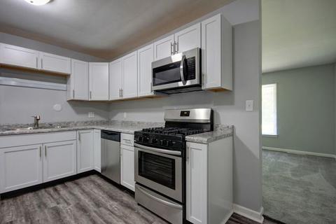 1109 Mimosa Dr, Champaign, IL 61821 photo 8