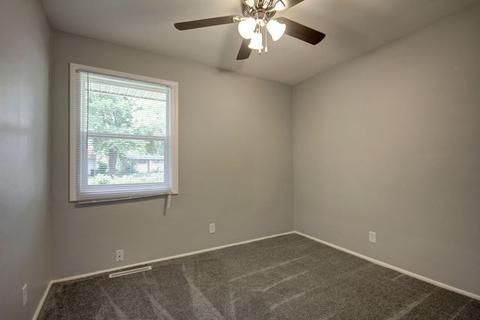 1109 Mimosa Dr, Champaign, IL 61821 photo 16