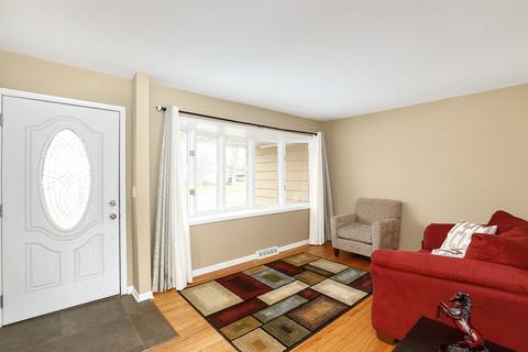 1141 Laurel Dr, Aurora, IL 60506 photo 3