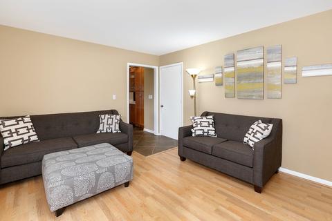 1141 Laurel Dr, Aurora, IL 60506 photo 8