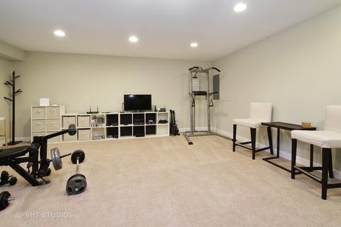 1655 Winnetka Rd, Glenview, IL 60025 photo 9
