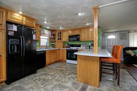 502 E High St, Morris, IL 60450 photo 3