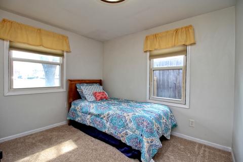 502 E High St, Morris, IL 60450 photo 8
