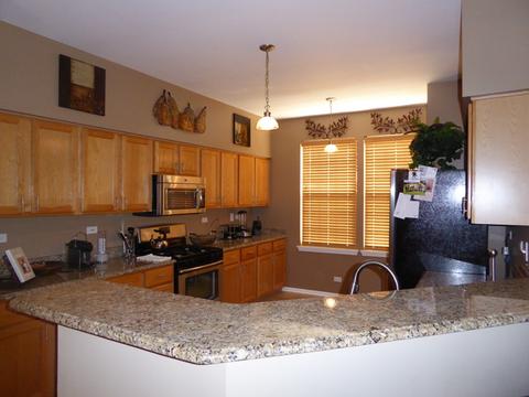 80 N Mill Rd, Addison, IL 60101 photo 5