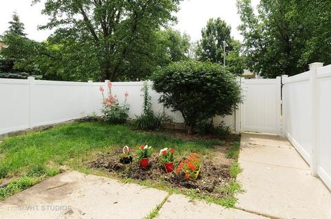 441 Park Ridge Ln #E, Aurora, IL 60504 photo 14