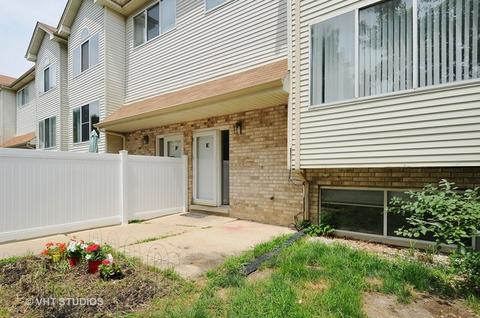 441 Park Ridge Ln #E, Aurora, IL 60504 photo 13