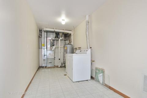 441 Park Ridge Ln #E, Aurora, IL 60504 photo 12