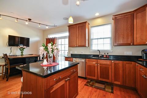 474 Broadmoor Ln, Bartlett, IL 60103 photo 7