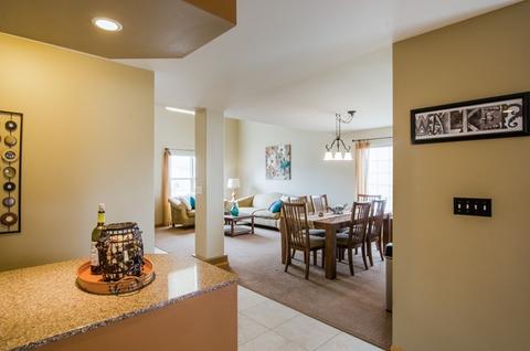 1684 Seaton Ln, Elgin, IL 60123 photo 6