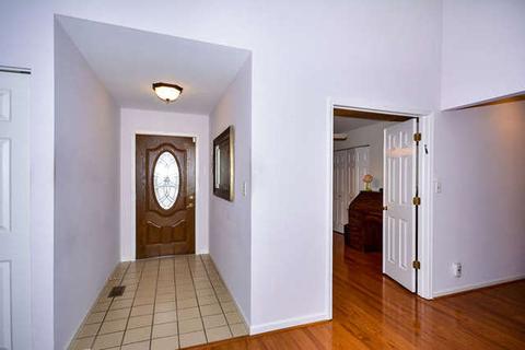730 W Highgoal Dr S, Wheeling, IL 60090 photo 4