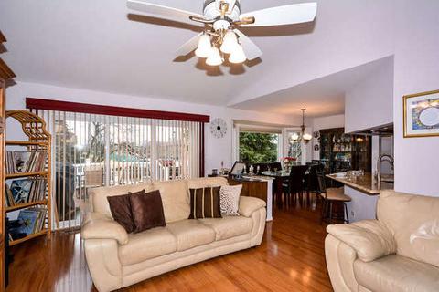 730 W Highgoal Dr S, Wheeling, IL 60090 photo 9